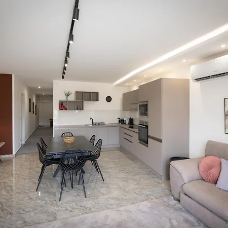 Peaceful Gozo Penthouse With Pool Кала