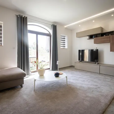 Peaceful Gozo Penthouse With Pool *